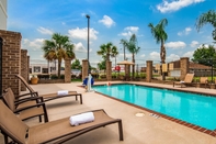 Swimming Pool Best Western Plus Chalmette Hotel