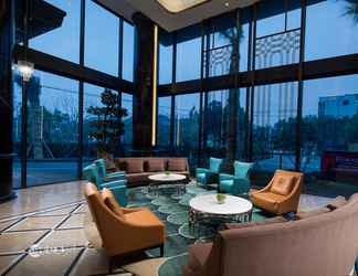 Lobi 2 Ramada by Wyndham Shanghai Pudong