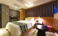 Bilik Tidur 3 The Blue Coast Hotel