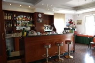 Quầy bar, cafe và phòng lounge Albergo al Salus