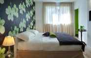 Kamar Tidur 5 Spluga Sosta & Hotel