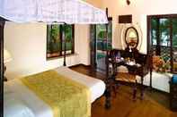 Bedroom KTDC Lake Palace Thekkady