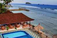 Kolam Renang The Rishi Candidasa Beach Hotel