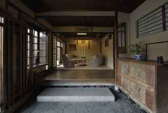 Lobby 4 Traditional Kyoto Inn serving Kyoto cuisine IZUYASU
