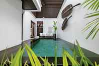 Kolam Renang 137 Pillars House