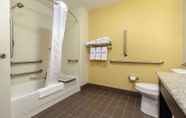 In-room Bathroom 6 Sleep Inn & Suites Grand Forks Alerus Center