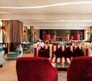 Bar, Cafe and Lounge 5 Royal Atlas & Spa