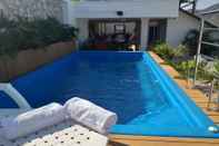 สระว่ายน้ำ Hotel San Miguel Imperial