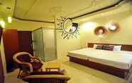 Bedroom 2 Viva Hotel