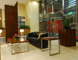 Lobby 2 Hilton Garden Inn Rzeszow