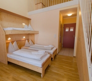 Kamar Tidur 3 JUFA Hotel Gitschtal