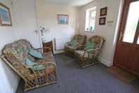 Common Space Beech Lodge Bed and Breakfast