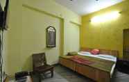 Bedroom 4 Hotel Satkar