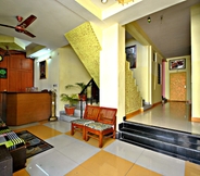 Lobby 2 Hotel Satkar