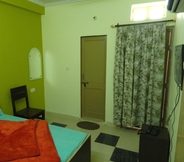 Bedroom 3 Hotel Satkar