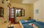 Phòng ngủ 6 Alianthos Suites