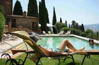 Swimming Pool Castello Banfi - Il Borgo