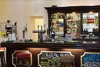 Bar, Kafe, dan Lounge Irton Hall