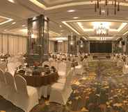 Functional Hall 5 Holiday Inn Express Chongqing Guanyinqiao, an IHG Hotel