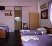 Kamar Tidur 7 Skala Hotel