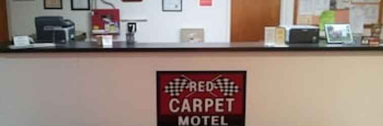 Lobby Red Carpet Motel