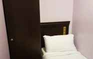 Kamar Tidur 4 Taiba Suites Madinah