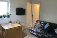 Ruang Umum Apple House Guesthouse Heathrow Airport