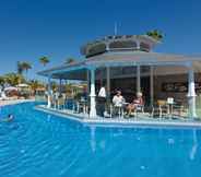 Swimming Pool 5 Hotel Riu Palace Tenerife