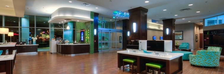 Lobby Holiday Inn Hotel & Suites Saskatoon Downtown, an IHG Hotel