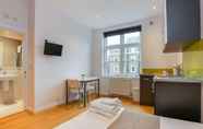 Kamar Tidur 6 St James House Serviced Apartments