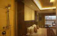 ห้องน้ำภายในห้อง 6 Nanjing Baliyuanshu Vogue Hotspring Hotel