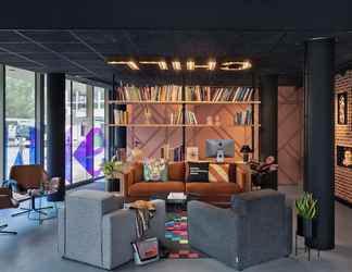 Lobby 2 Moxy Amiens