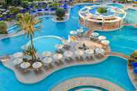 Kolam Renang Atrium Platinum Luxury Resort Hotel & Spa