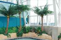 Kolam Renang Big Splash Adventure Indoor Water Park & Resort