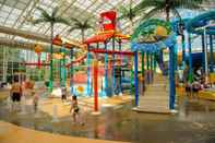 Ruang Umum Big Splash Adventure Indoor Water Park & Resort