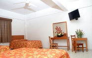 Kamar Tidur 4 Hotel Delfines