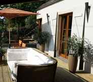 Common Space 2 Hotel Pension Villa Hennes