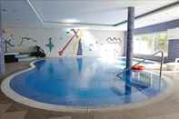 Swimming Pool Golden Tulip Braga Hotel & Spa