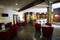 Quầy bar, cafe và phòng lounge Golden Tulip Braga Hotel & Spa