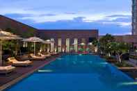 Swimming Pool Radisson Blu Hotel Amritsar
