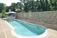 Swimming Pool SpringHill Suites Philadelphia Valley Forge/King of Prussia