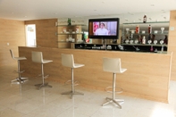 Bar, Kafe, dan Lounge Hotel Brisa Praia