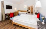 Kamar Tidur 7 Hotel Tyrol