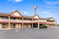 Exterior Econo Lodge Glade Springs I-81