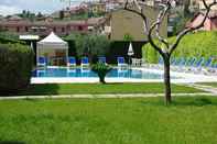 Swimming Pool Hotel Andreis