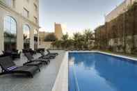 Swimming Pool Concorde Hotel Doha