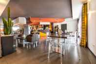 Bar, Cafe and Lounge DB Hotel Verona Airport and Congress