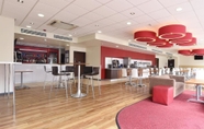 Bar, Kafe, dan Lounge 2 Travelodge London Stratford