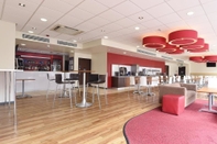 Bar, Kafe, dan Lounge Travelodge London Stratford