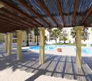 Swimming Pool 5 Praia da Lota Resort - Apartments